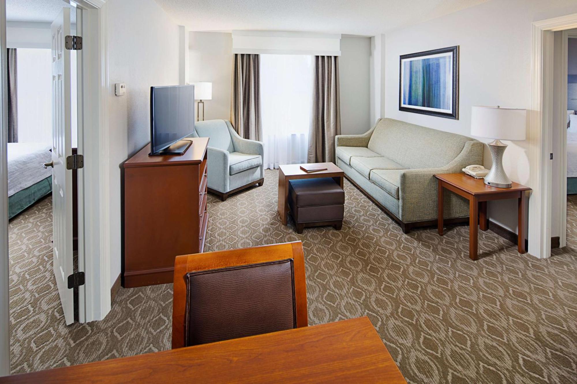 โฮมวู้ด สวีท บาย ฮิลตัน รอลีจ์ แครี Hotel ภายนอก รูปภาพ