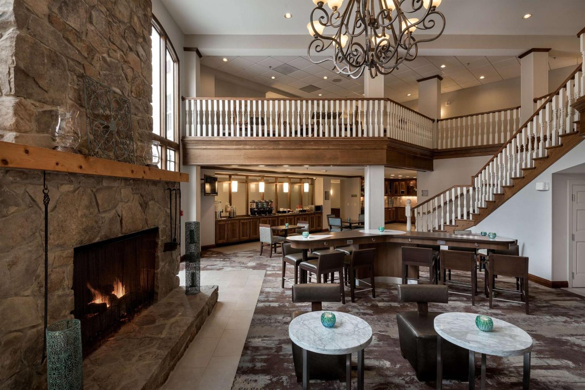 โฮมวู้ด สวีท บาย ฮิลตัน รอลีจ์ แครี Hotel ภายนอก รูปภาพ